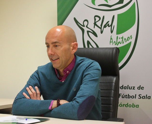Pedro Benítez explicó el trabajo del Colegio de Árbitros y Antiviolencia.