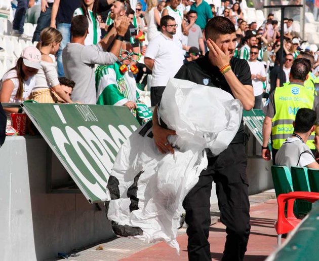 La reivindicación de la grada contra jugadores y León que el club quiso acallar