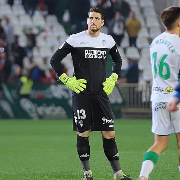 Carlos Abad en su último partido en El Arcángel ante Osasuna