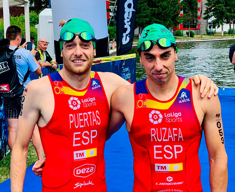 Camilo Puertas junto al malagueño Rubén Ruzafa, medallista de plata en el Europeo Multiaventura de Rumanía