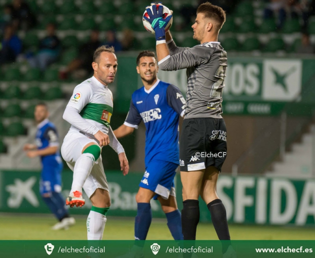 Marco Lavín en el partido de Elche