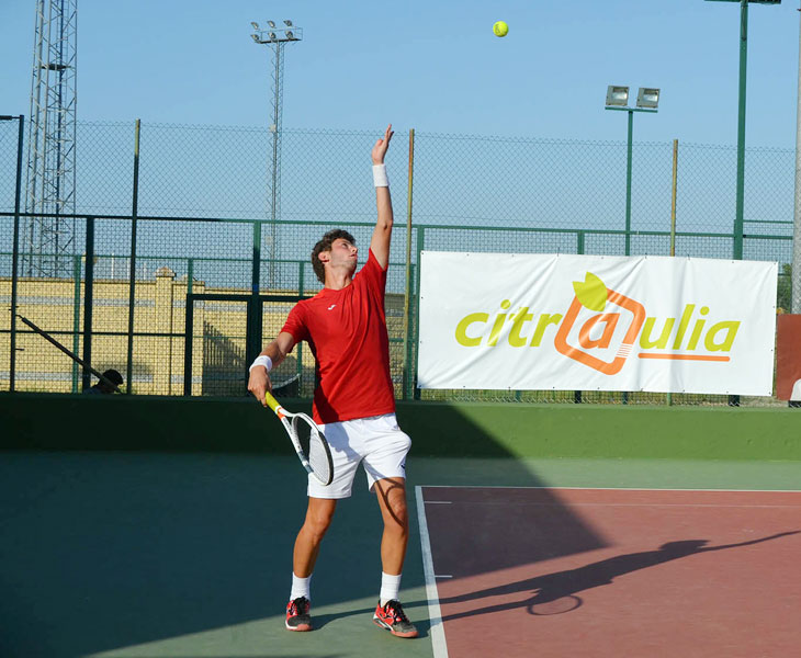 El tenis ya vuelve a ocupar las pistas de El Pandero