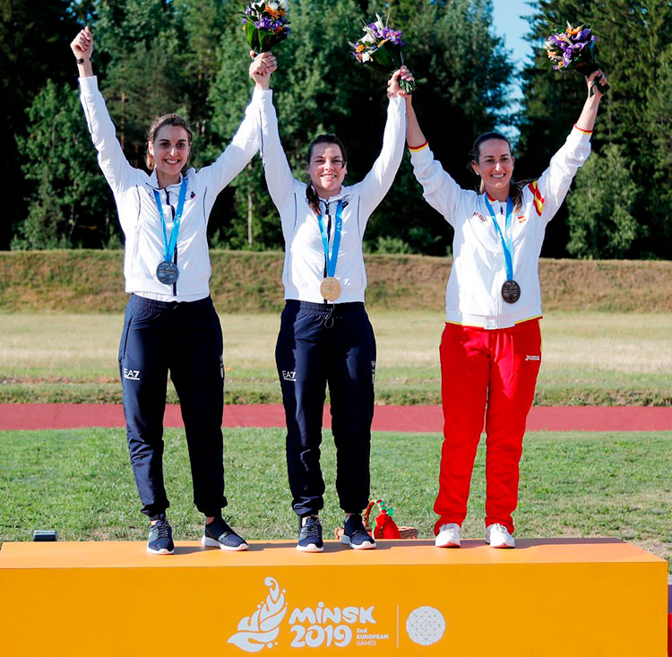 Fátima Gálvez en el podio de Minsk junto a las dos italianas