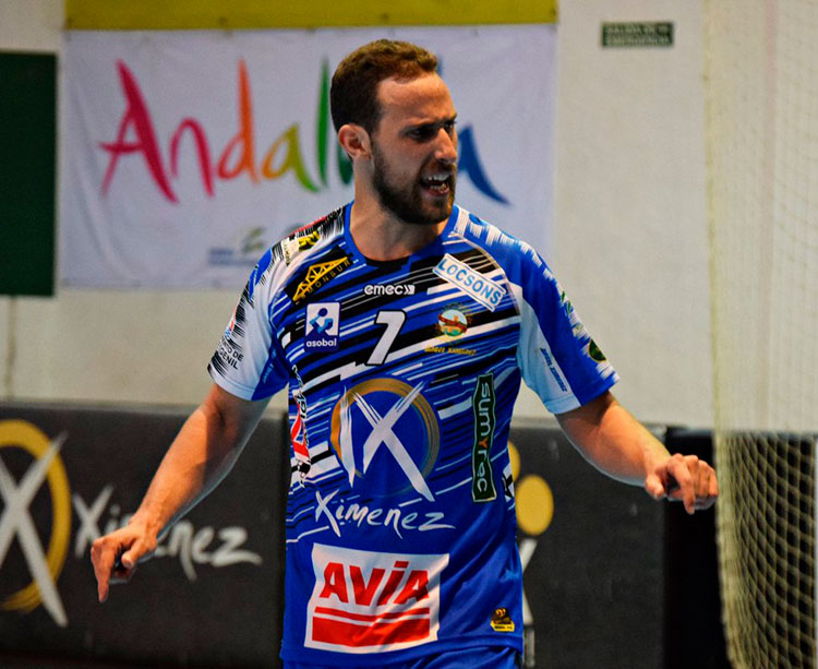 Sergio Barros celebrando un gol con el Ángel Ximénez-Avia