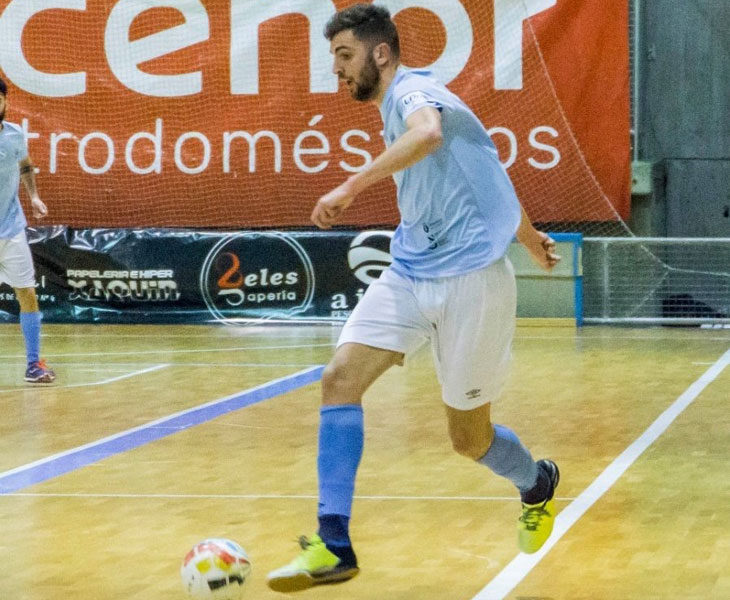 Zequi, del Santiago Futsal, primer refuerzo blanquiverde