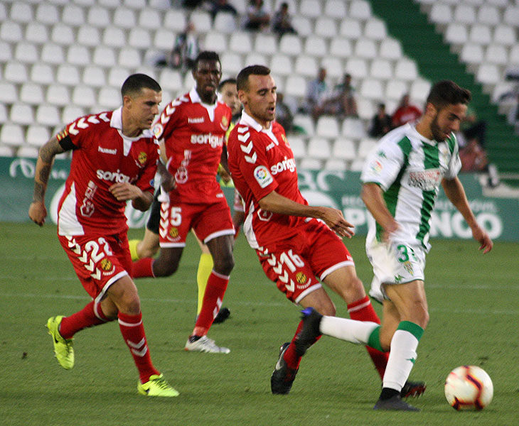 Imanol García con el Nàstic en El Arcángel.