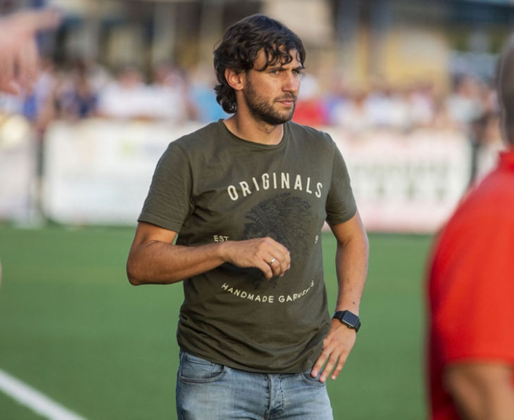 Javi Sánchez, entrenador del Villarrubia. Foto: La Tribuna de Ciudad Real