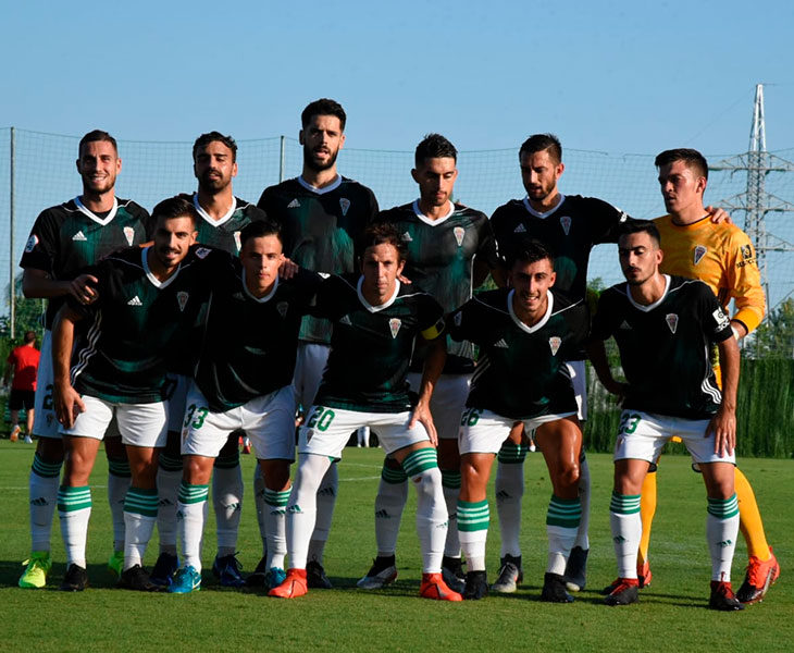 El once inicial del Córdoba CF en el Marbella Football Center ante le Sevilla Atlético