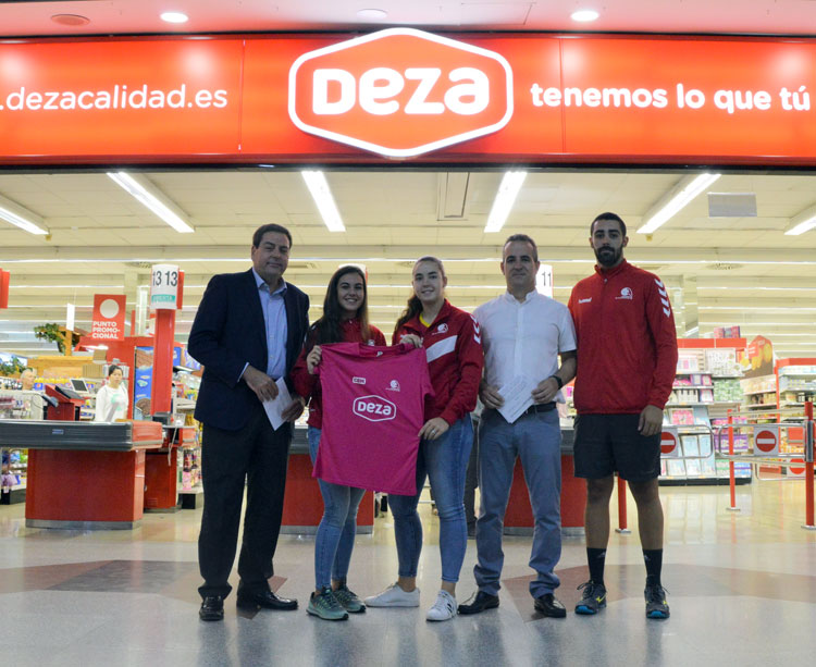 La imagen de un acuerdo importante para el Córdoba de Balonmano