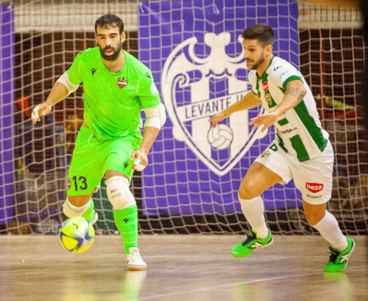 Lolo Jarque en el choque del pasado viernes. Foto: Levante UD