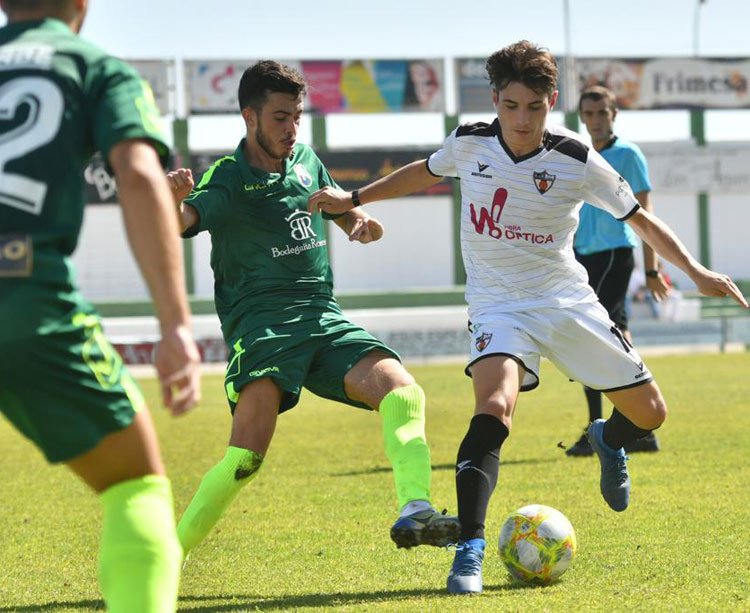 El Pozoblanco cayó claramente ante el Rota. Foto cedida por Hoy al día de Rafa Sánchez