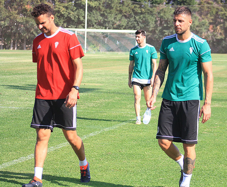 Xavi Molina a la conclusión de su primer entrenamiento con el Córdoba CF en la Ciudad Deportiva