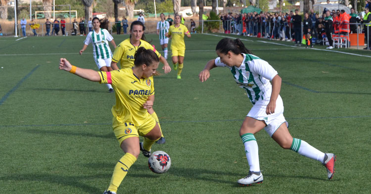 Una imagen de un duelo del Córdoba Femenino. Autor: Javier Olivar