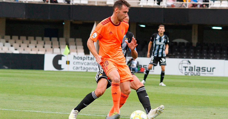 Imanol García fue el segundo cambio de Enrique Martín en partido en el que nadie aportó juego