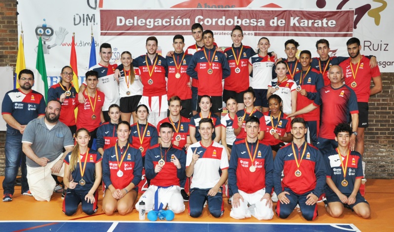 La selección española con César Martínez