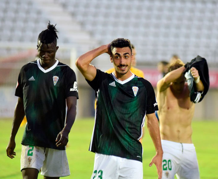 Antonio Moyano al acabar el partido en El Nuevo Mirador donde tuvo el gol de la victoria en el descuento