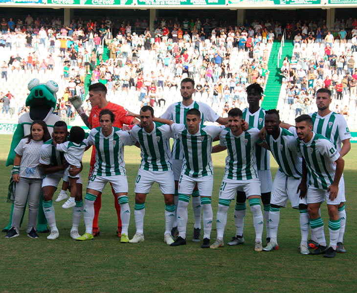 El once inicial del cambio de sistema del Córdoba CF ante el Cádiz B
