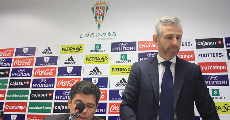 Estepa y Javier Bernabéu en una de sus comparecencias en El Arcángel. Autor: Paco Jiménez