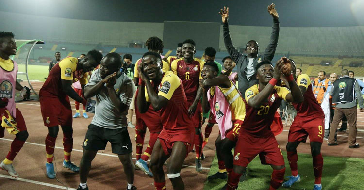 Los jugadores de Ghana sub23 celebrando la clasificación