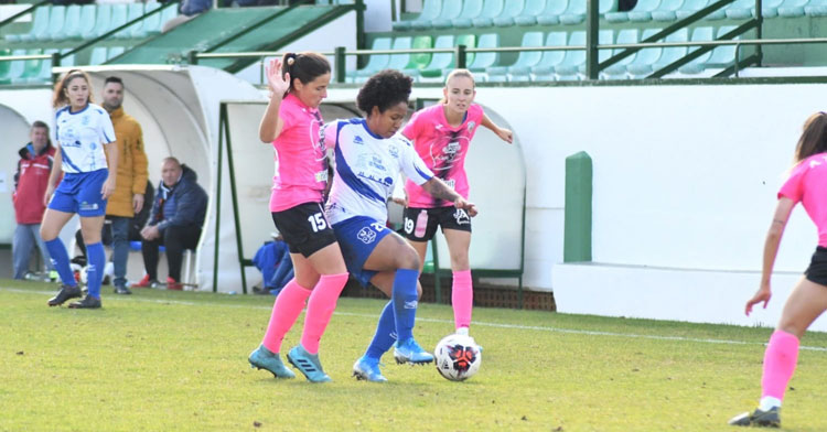 El Pozoalbense logró un gran triunfo en Cáceres. Foto: Rafa Sánchez / Hoy al día