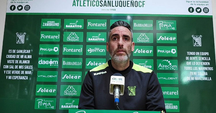 Abel Gómez ya centrado en su faceta de entrenador. Foto: Andalucía Información