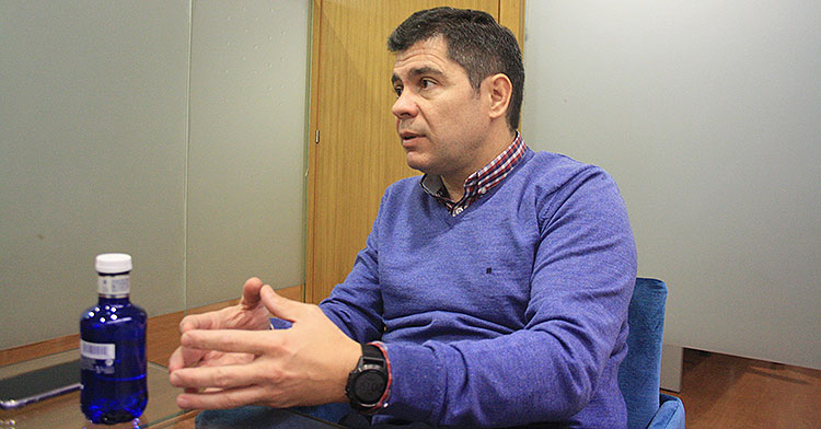 Francisco Estepa durante un momento de la entrevista.Francisco Estepa durante un momento de la entrevista.