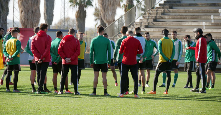 Una imagen de grupo en el entrenamiento. Foto: Córdoba CF