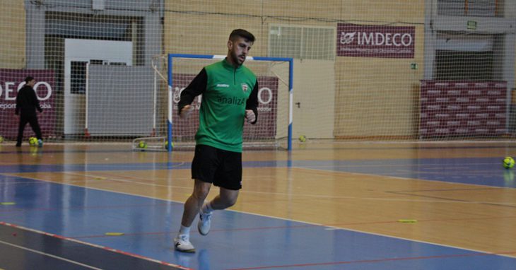 Lolo Jarque en un momento del partido de esta noche en Son Moix. Foto: Palma Futsal