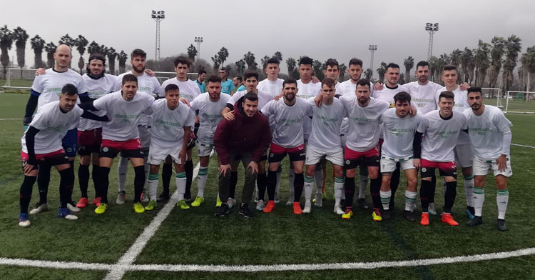 Los jugadores de ambos equipos posando juntos para mandar ánimos al futbolista del B Álex Molina. Foto: @SalermPG