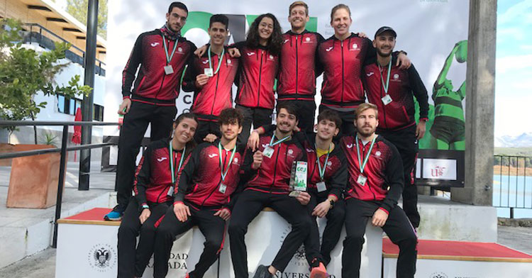 La foto de familia de los equipos de la UCO