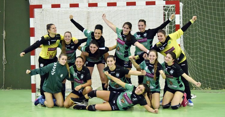 Las jugadoras del Adesal siguen celebrando victorias