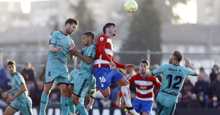 Una imagen del encuentro entre Recreativo Granada y Algeciras. Foto: Granada CF