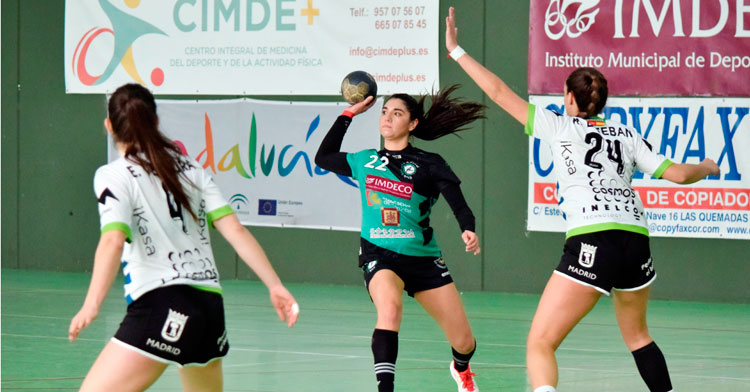 Maura Álvarez abriendo el juego
