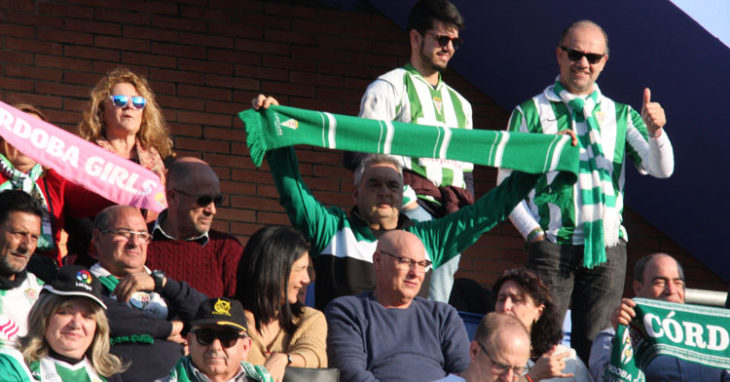 La afición del Córdoba en uno de los desplazamientos de esta temporada. Autor: Paco Jiménez