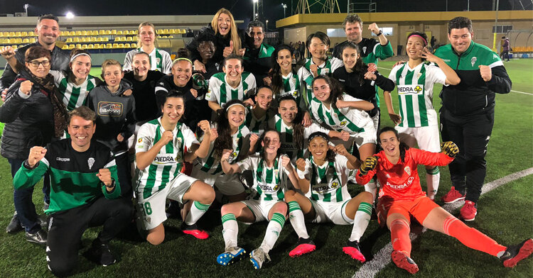 El Córdoba Femenino celebra la victoria ante el Villarreal. Foto: Córdoba CF Femenino