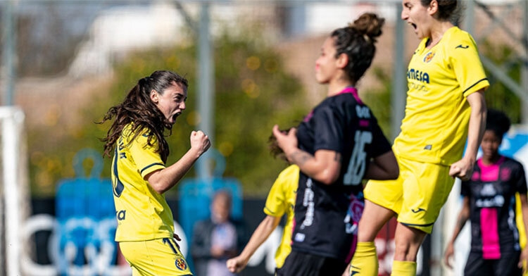Las chicas del Villarreal celebrando un gol ante el Pozoalbense. Firma: Villarreal CF