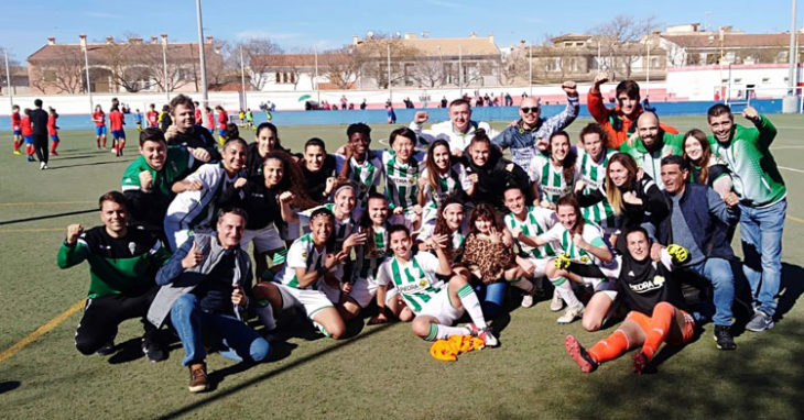 Las jugadoras del Córdoba Femenino celebrando su victoria en Baleares. Foto: @CordobaFemenino