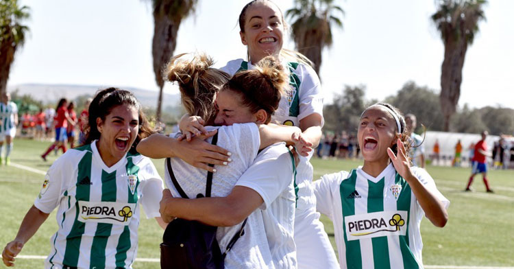 Mery Martí volvió a golear ante el Collerense. Foto: CCF