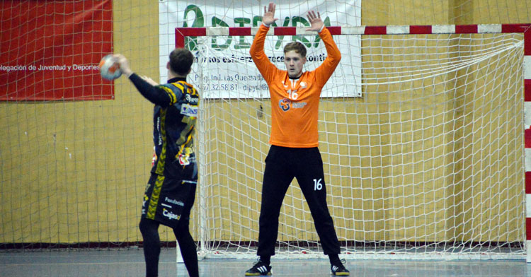 Fede Mihail llega al arco del Cajasur CBM