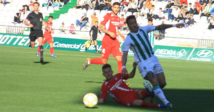 Piovaccari en el partido del pasado mes de febrero ante el Sevilla Atlético. Autor: Paco Jiménez