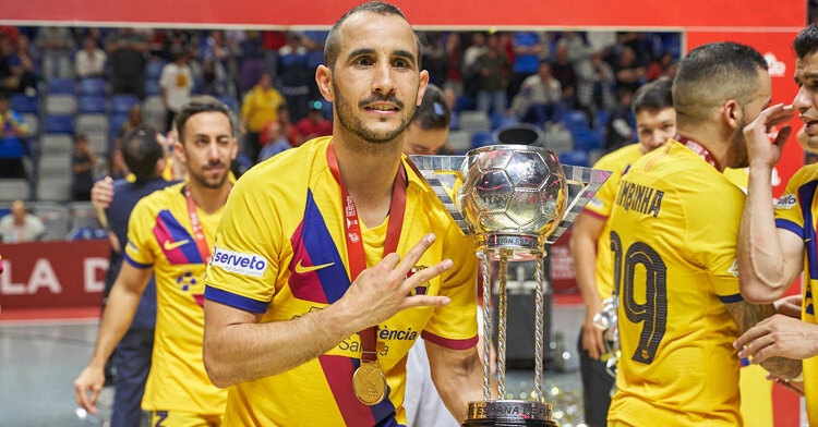 Boyis con el quinto título del Barça en Málaga. Foto: Boyis