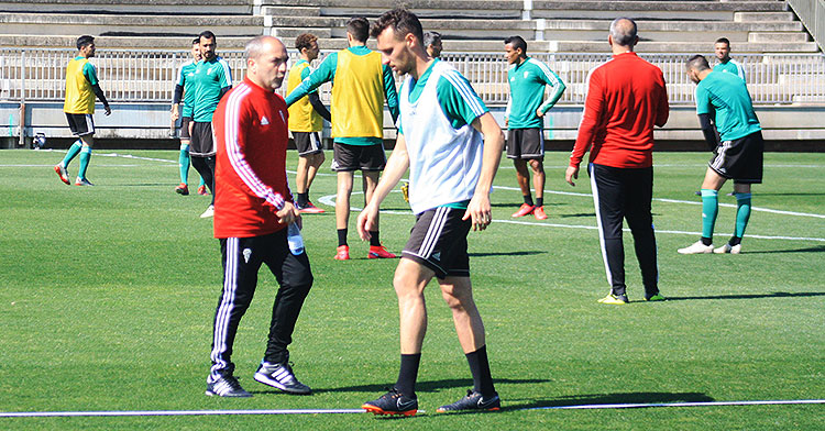 Imanol García junto a Juan Sabas en uno de los últimos entrenamientos en la Ciudad Deportiva.