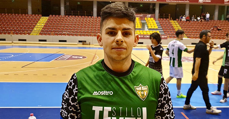 El meta jiennense Rafa Lopez en Vista Alegre.