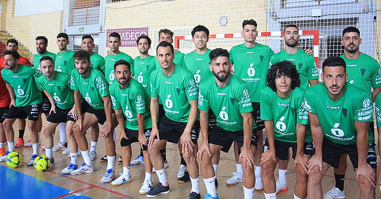 La plantilla del Córdoba Patrimonio, trabajando con incertidumbre