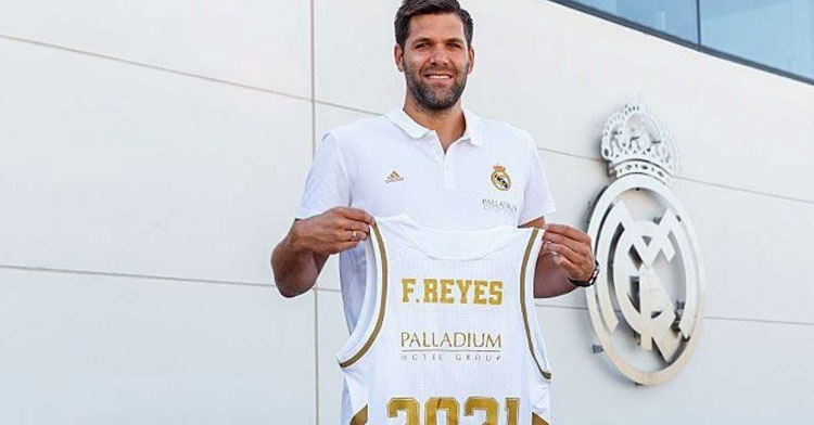 El incombustible Felipe Reyes, de blanco merengue