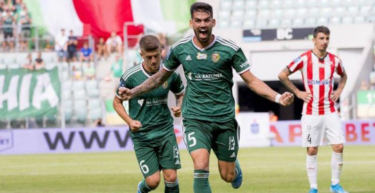 Israel Puerto celebrando su primer gol con el Slask Wroclaw polaco.Israel Puerto celebrando su primer gol con el Slask Wroclaw polaco.