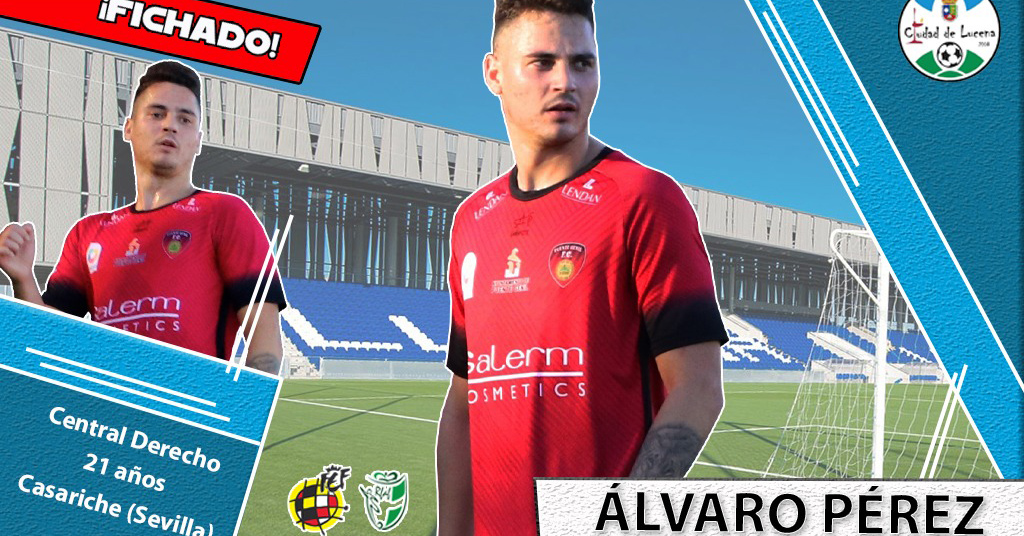 Álvaro Pérez, con la camiseta de su anterior equipo