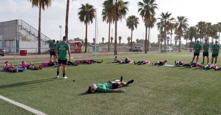 Los jugadores del Córdoba B en su primera sesión. Foto: CCF