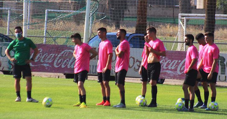 Los jugadores del Córdoba en uno de los entrenamientos de la semana