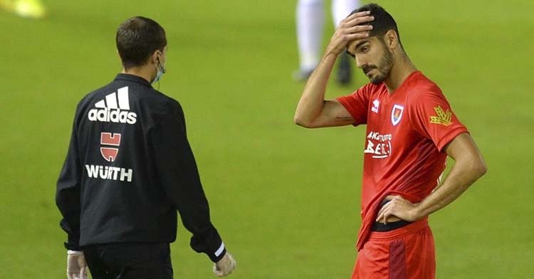 Bernardo Cruz en el último partido de la temporada con el Numancia tras consumar el descenso con los sorianos.